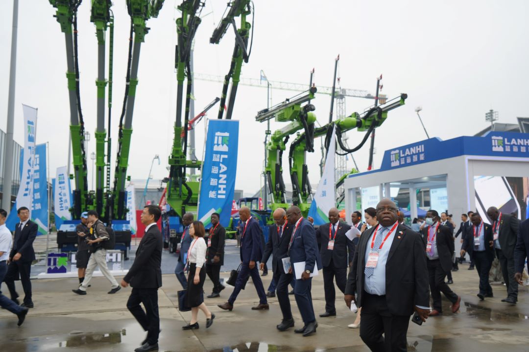 2025長沙國際工程機械展，藍海智能的四大智能產(chǎn)品引爆展區(qū)(圖2)