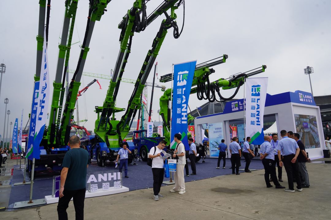 2025長沙國際工程機械展，藍海智能的四大智能產(chǎn)品引爆展區(qū)(圖3)
